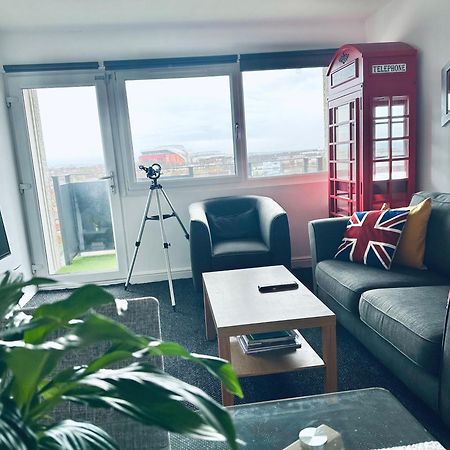 Unique View Of Anfield Stadium - Charming 2 Bedroom Apartment In Liverpool With Parking Екстер'єр фото