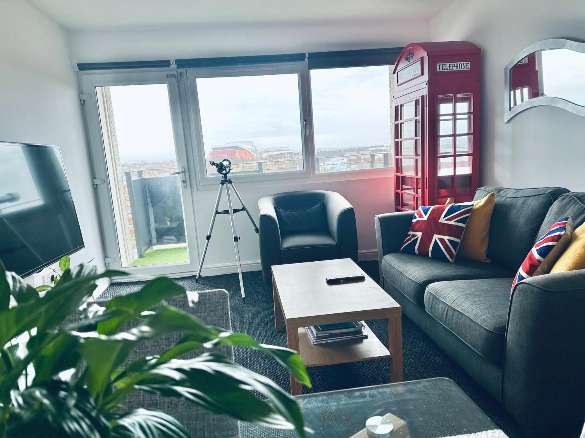 Unique View Of Anfield Stadium - Charming 2 Bedroom Apartment In Liverpool With Parking Екстер'єр фото